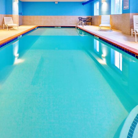 Holiday Inn Express Hotel & Suites Byram By Ihg Экстерьер фото
