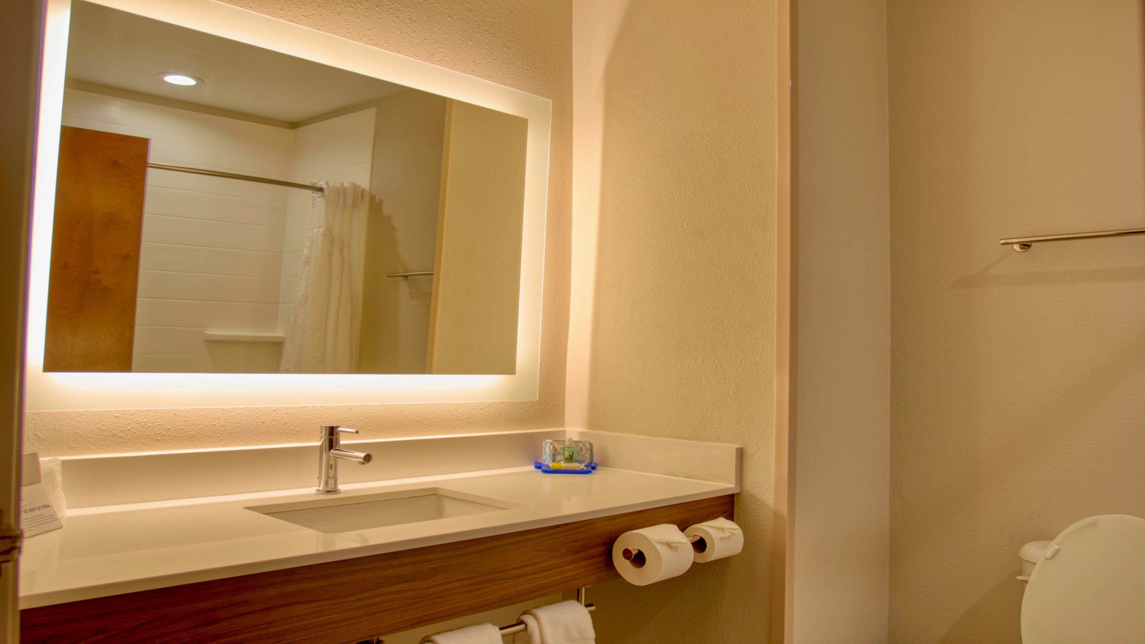 Holiday Inn Express Hotel & Suites Byram By Ihg Экстерьер фото