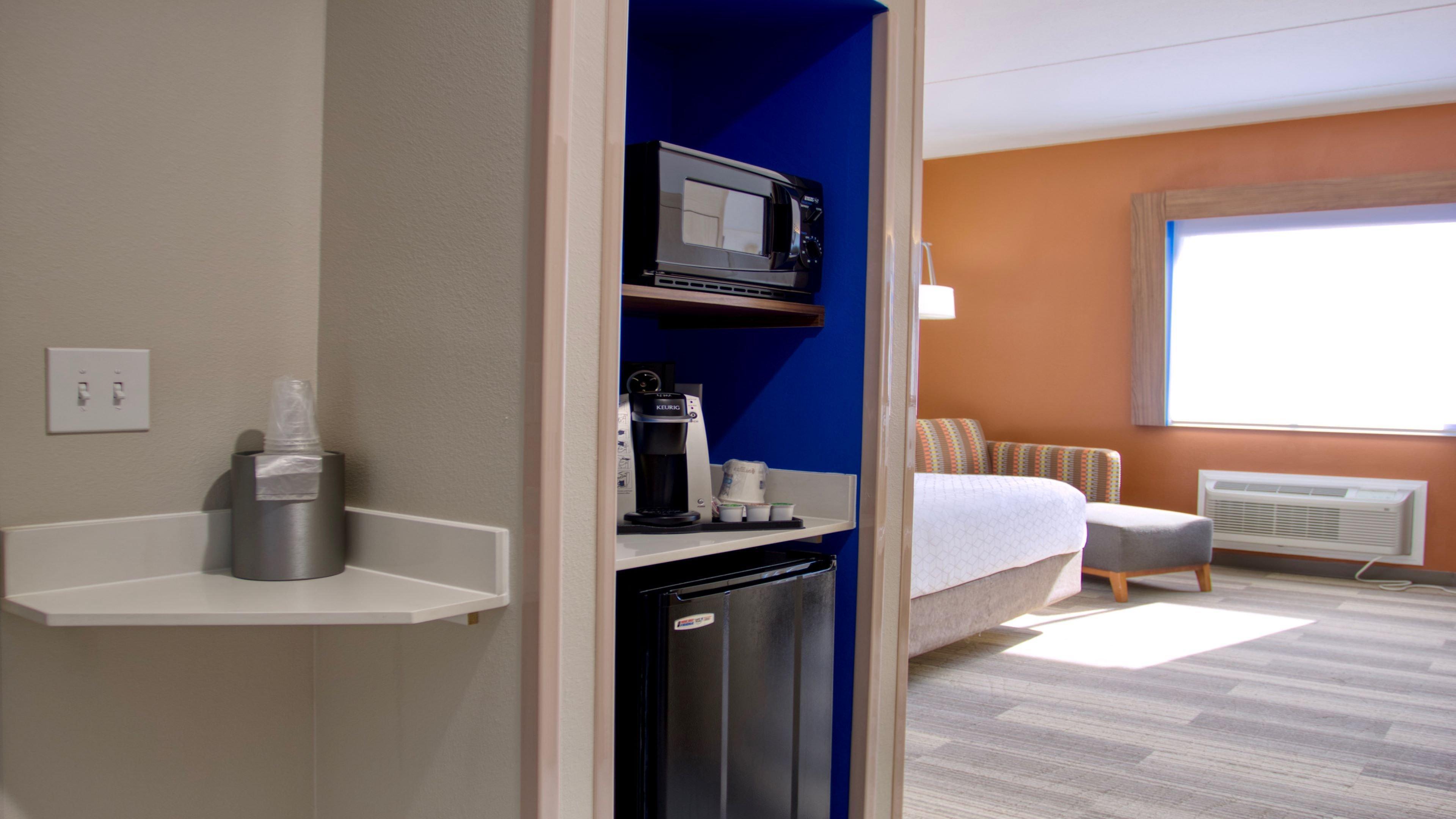 Holiday Inn Express Hotel & Suites Byram By Ihg Экстерьер фото