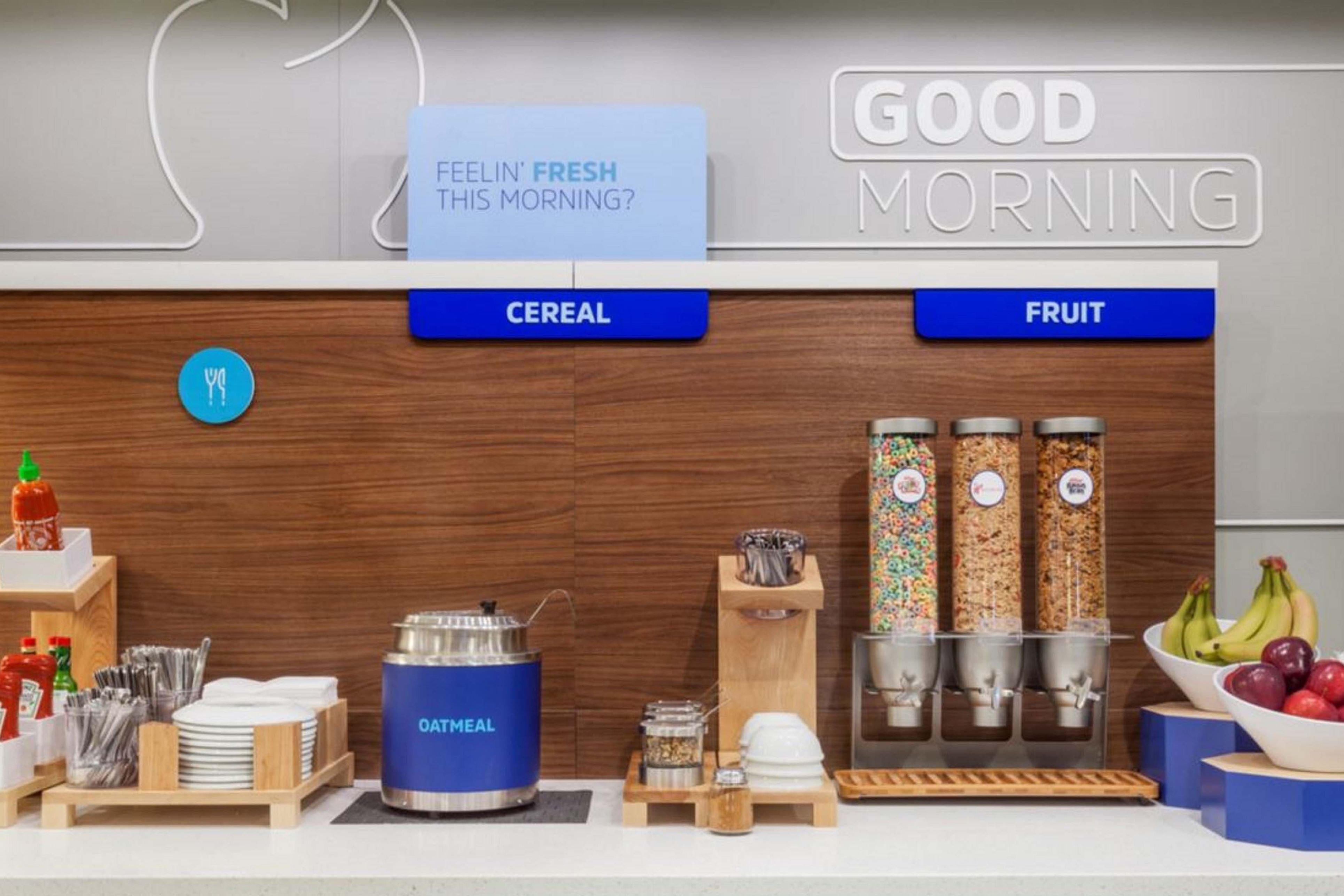 Holiday Inn Express Hotel & Suites Byram By Ihg Экстерьер фото