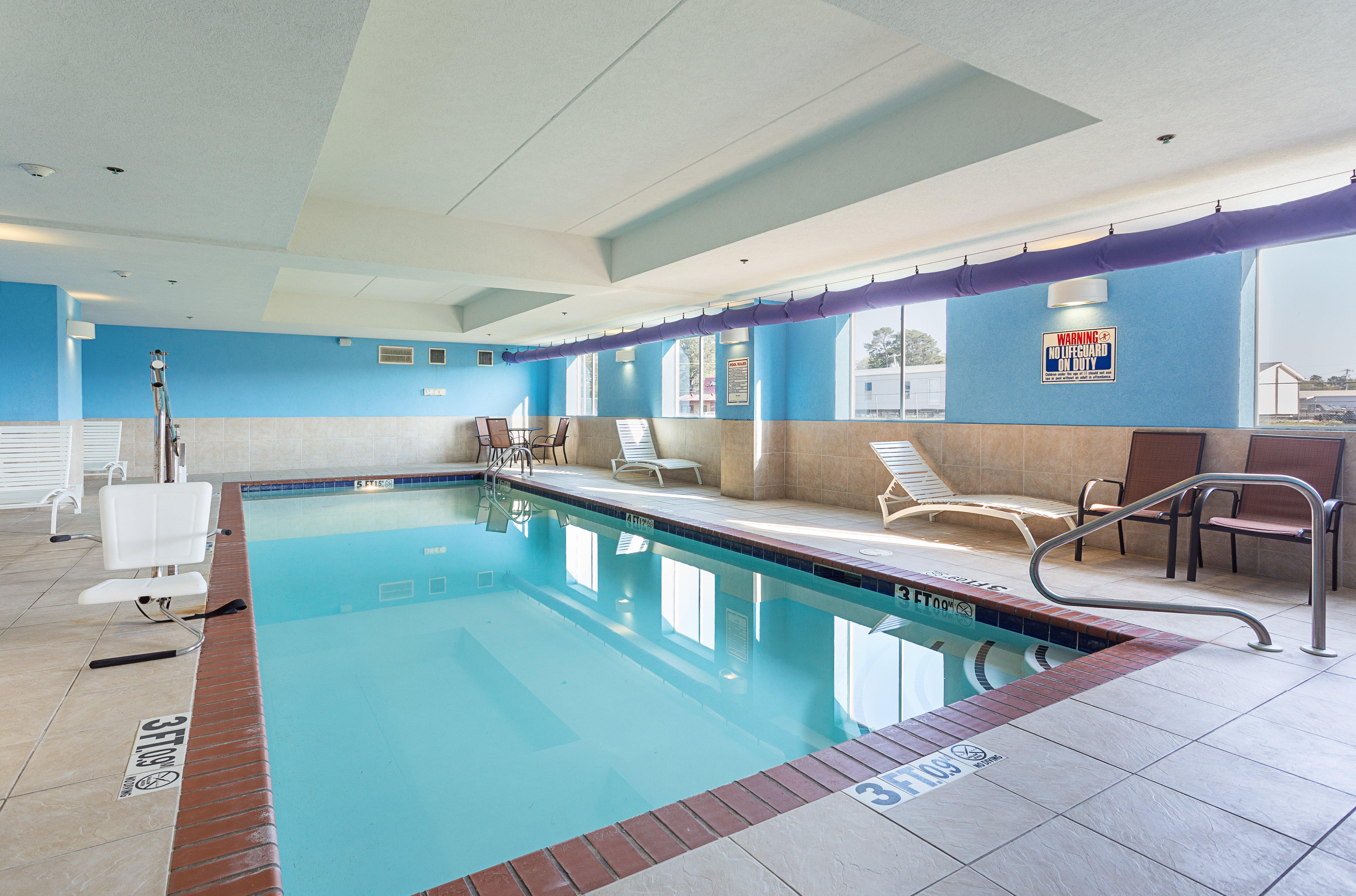 Holiday Inn Express Hotel & Suites Byram By Ihg Экстерьер фото