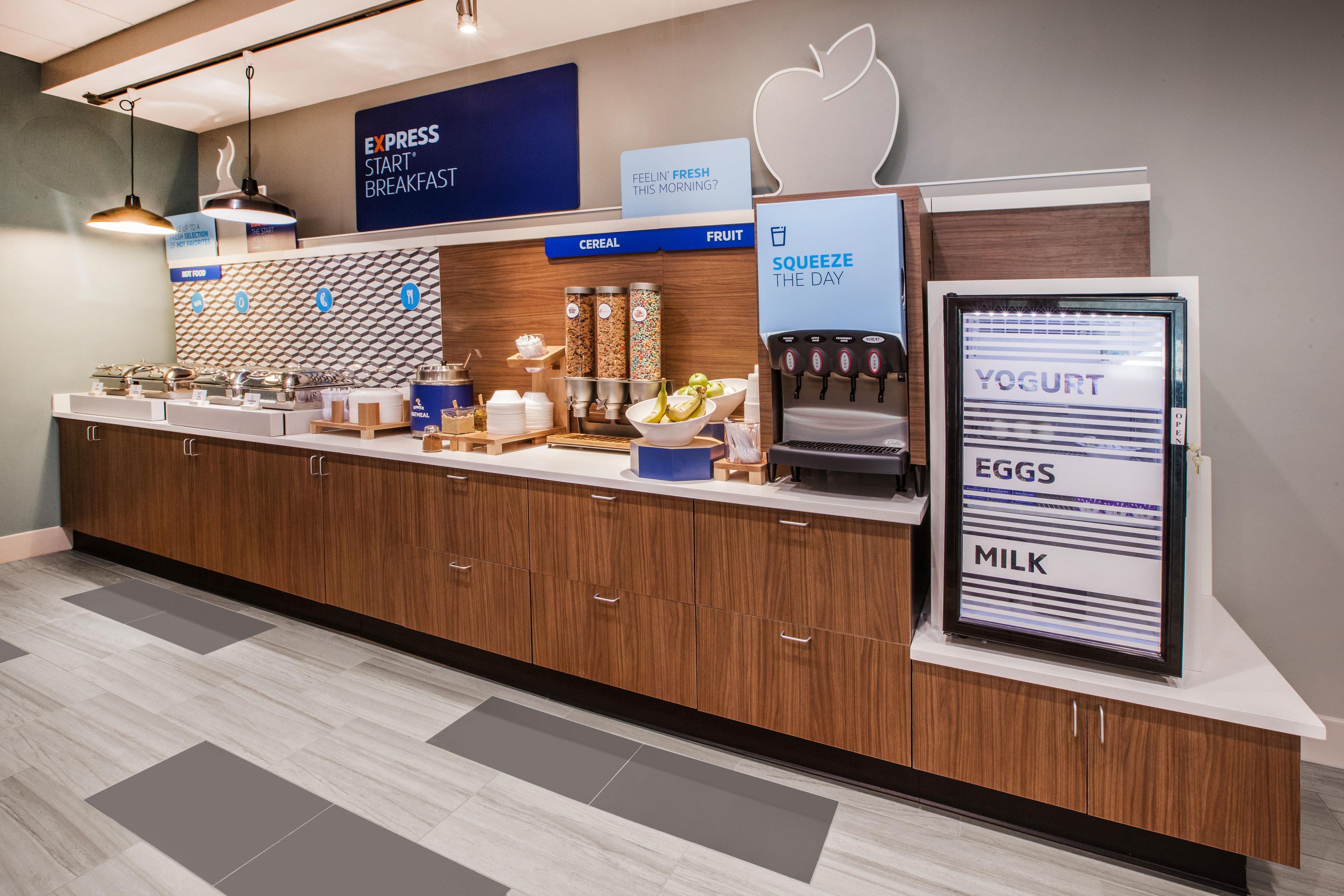 Holiday Inn Express Hotel & Suites Byram By Ihg Экстерьер фото