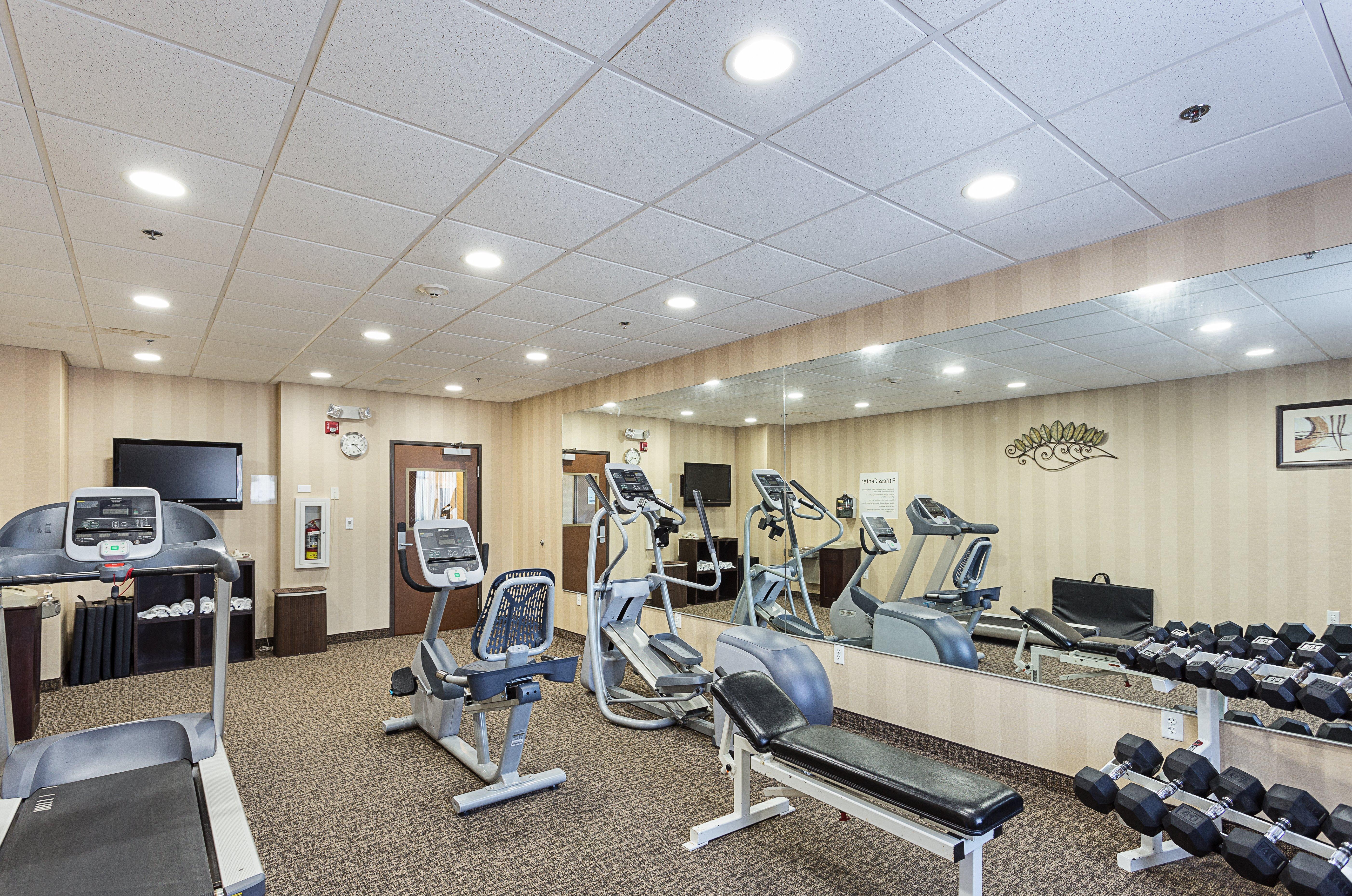 Holiday Inn Express Hotel & Suites Byram By Ihg Экстерьер фото